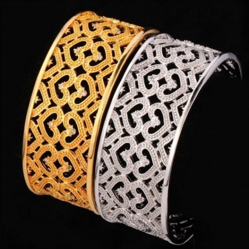 Heart Pattern Cuff Bracelet, 18K Real Gold Plated Zirconia